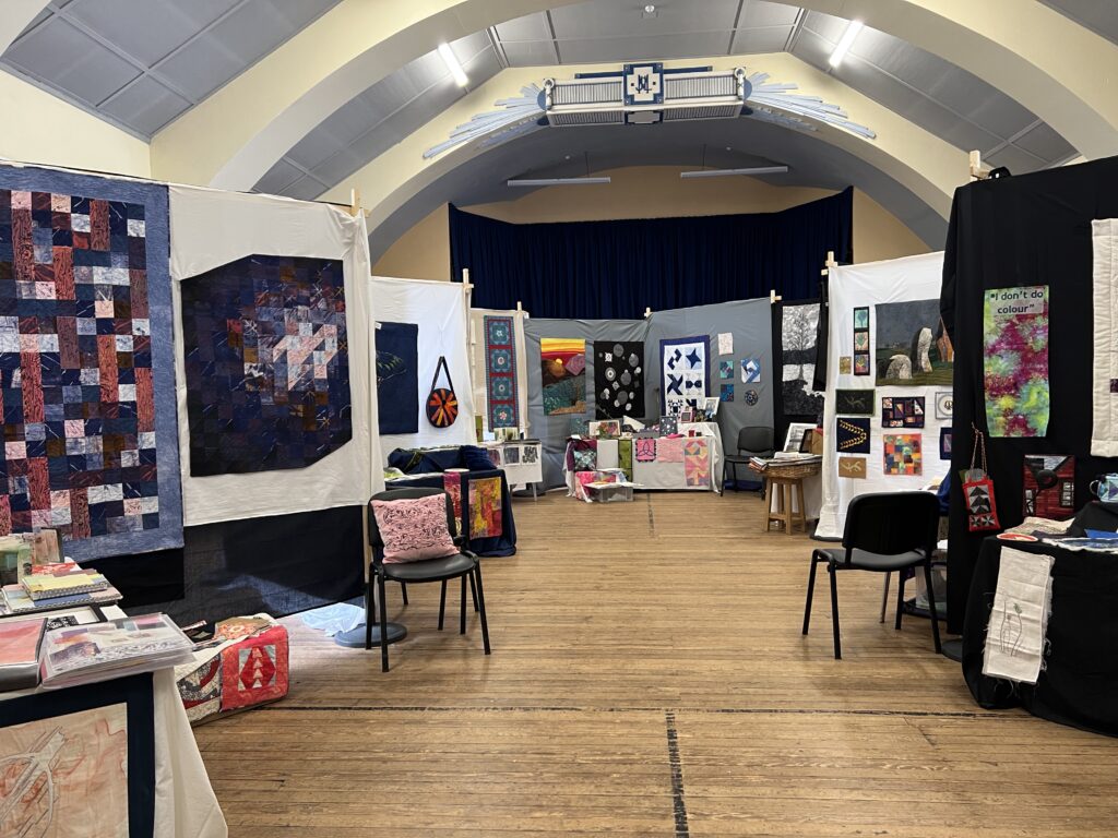 Quilt show by students of Gillian Cooper studio